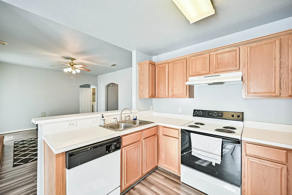 415 Preston Drive Cleburne, TX 76033