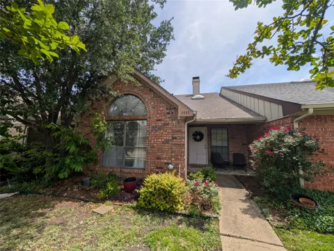 3535 Hilltop Lane