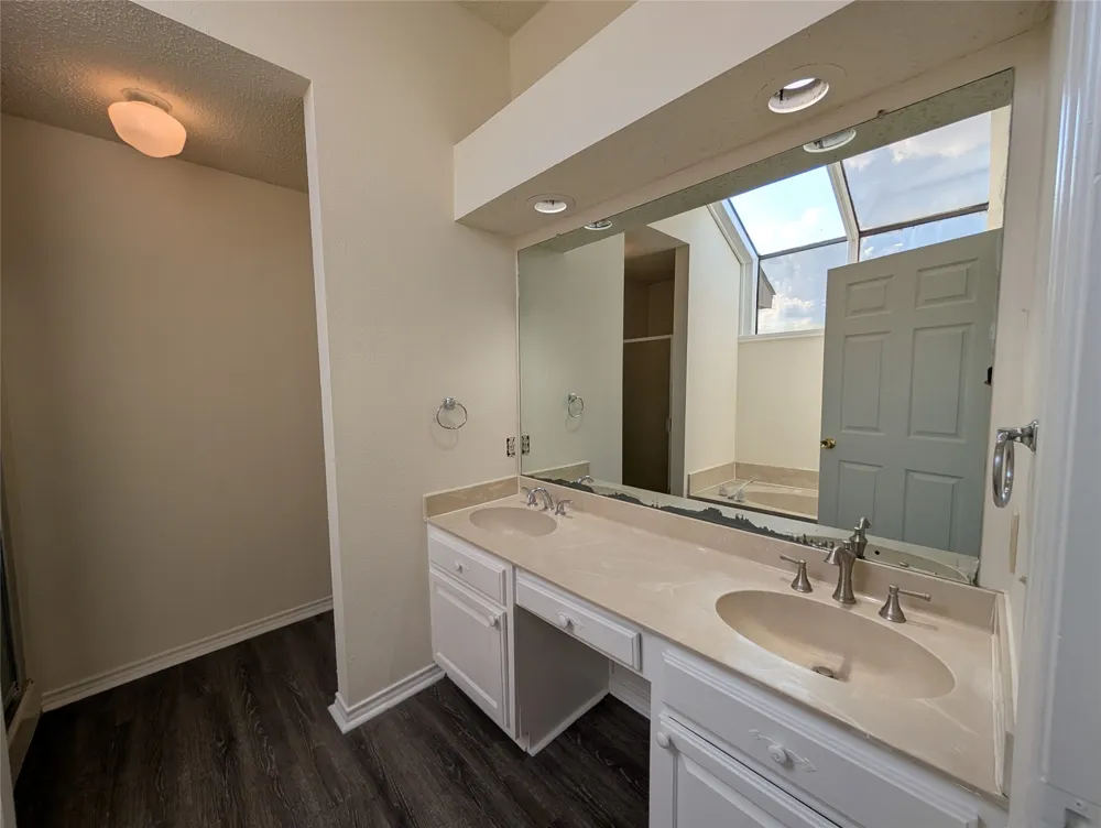3535 Hilltop Lane Plano, TX 75023