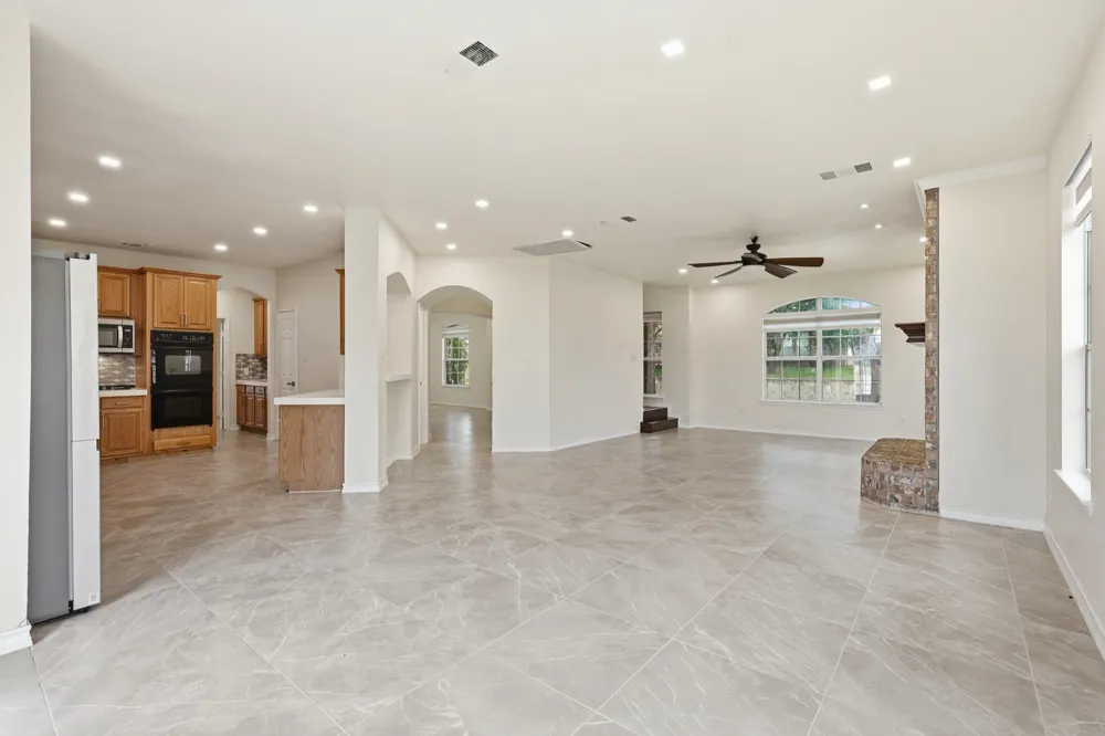 3705 Menard Drive Carrollton, TX 75010