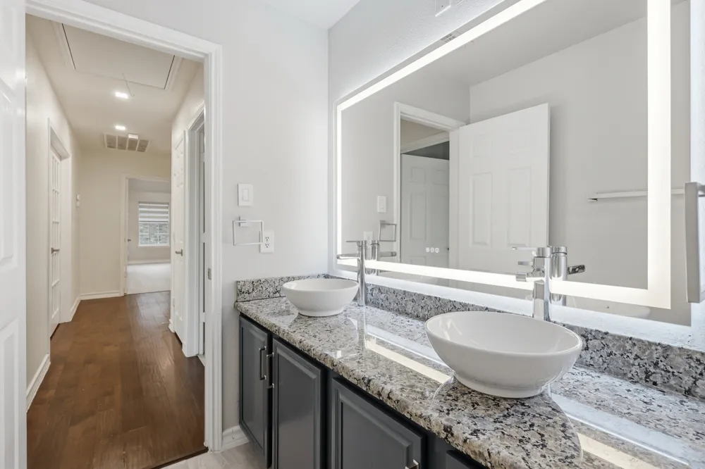 3705 Menard Drive Carrollton, TX 75010