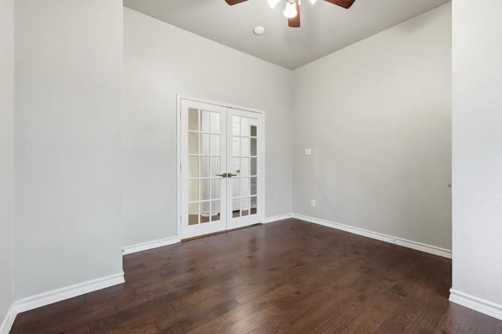 3705 Menard Drive Carrollton, TX 75010