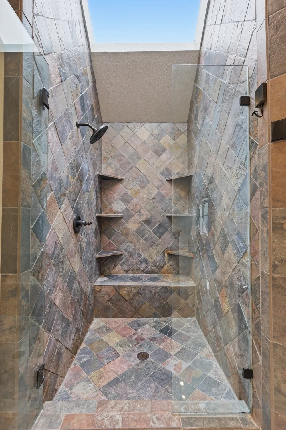 3705 Menard Drive Carrollton, TX 75010