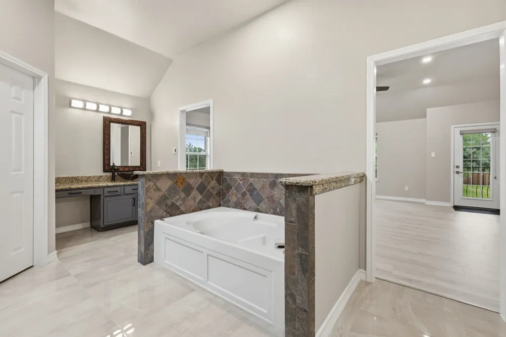 3705 Menard Drive Carrollton, TX 75010