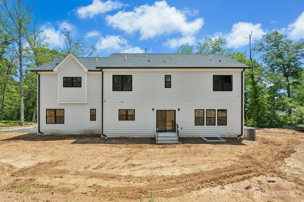 170 Johnston Drive Watchung, NJ 07069