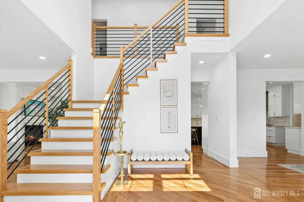 170 Johnston Drive Watchung, NJ 07069