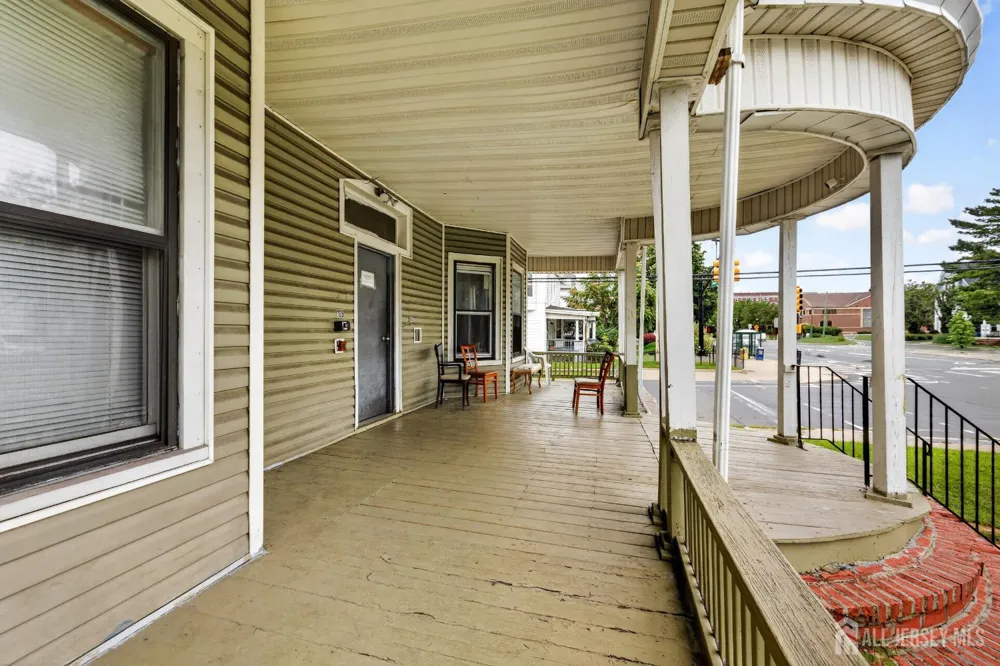 163-165 LIVINGSTON AVENUE New Brunswick, NJ 07004