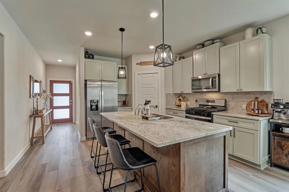 120 Porter Bend Court Montgomery, TX 77316