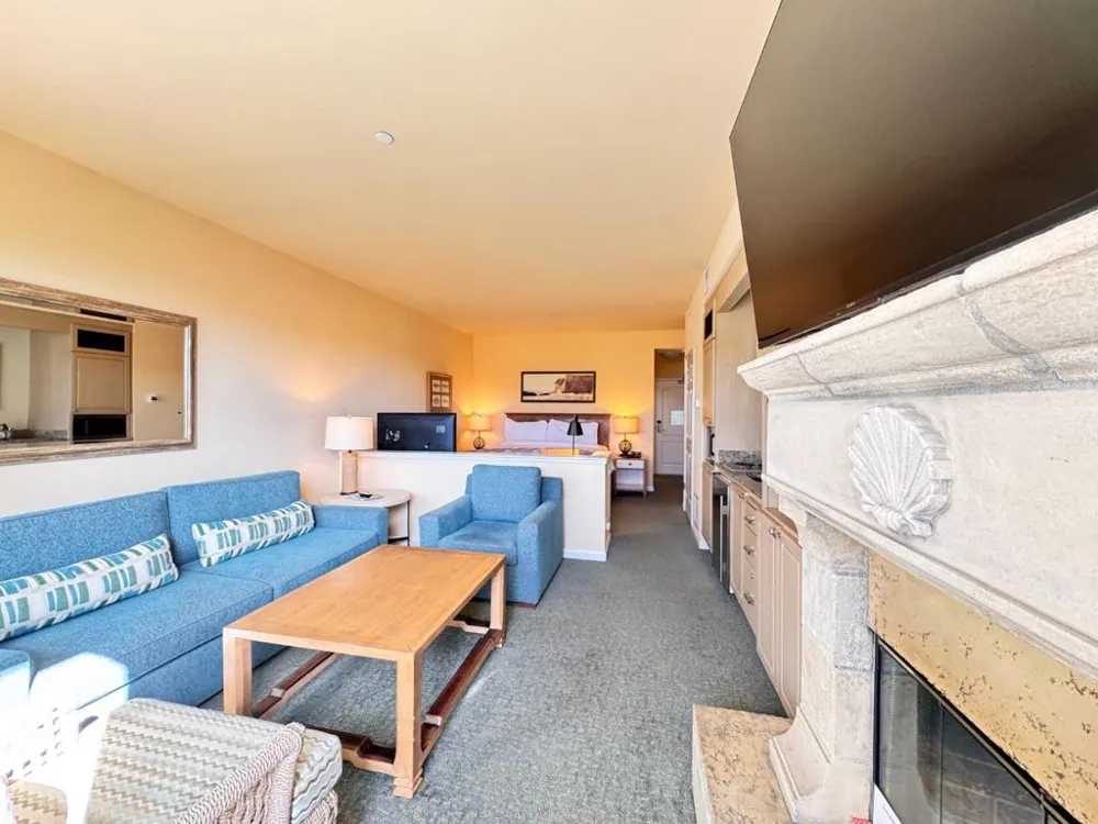 4100 Cabrillo Highway #104 Half Moon Bay, CA 94019