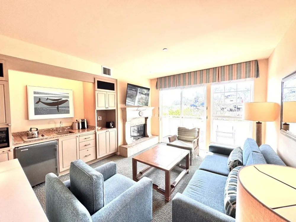 4100 Cabrillo Highway #104 Half Moon Bay, CA 94019