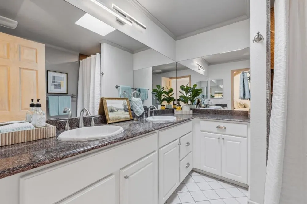 22964 Longdown Road Cupertino, CA 95014