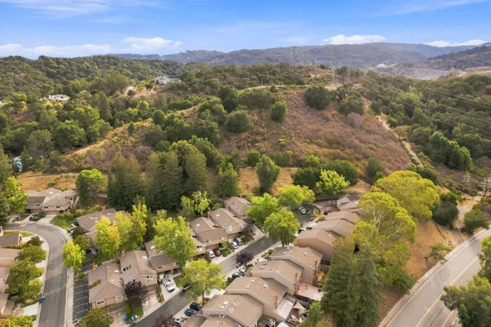 22964 Longdown Road Cupertino, CA 95014