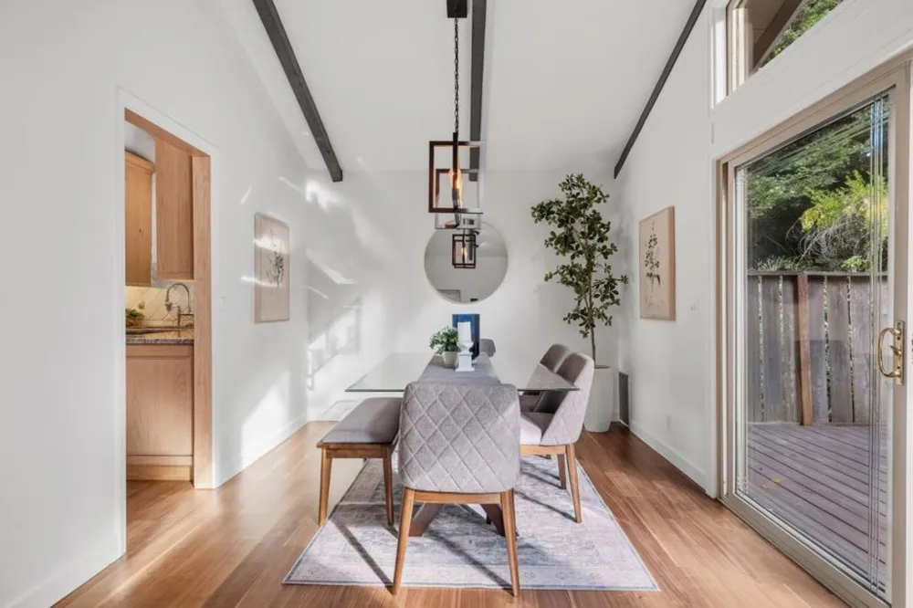 22964 Longdown Road Cupertino, CA 95014