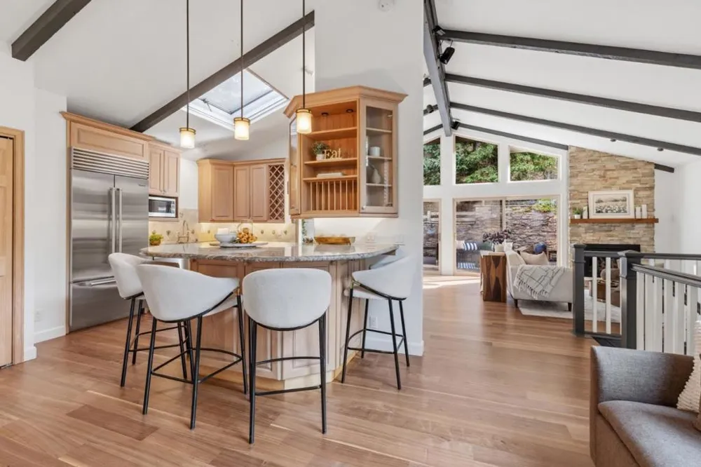 22964 Longdown Road Cupertino, CA 95014