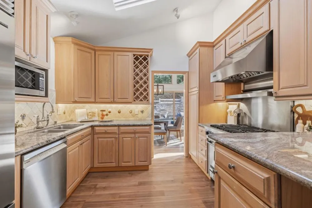 22964 Longdown Road Cupertino, CA 95014