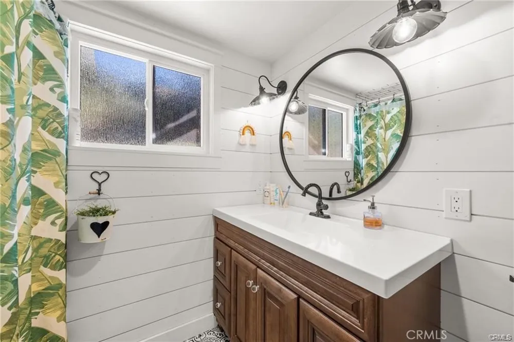 3945 Pala Mesa Fallbrook, CA 92028