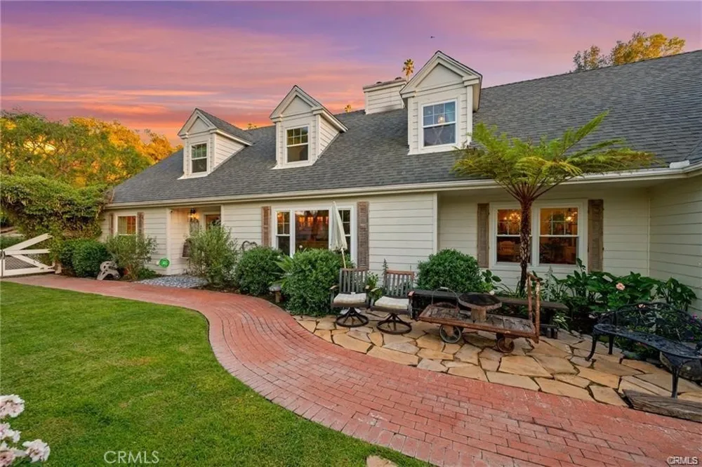 3945 Pala Mesa Fallbrook, CA 92028