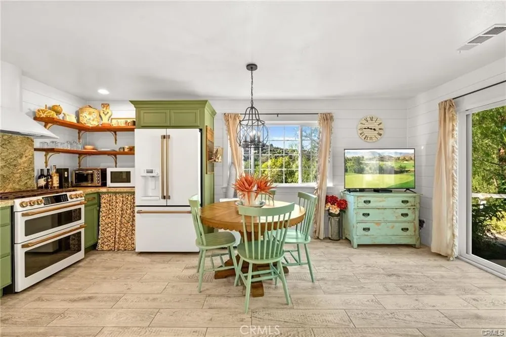 3945 Pala Mesa Fallbrook, CA 92028