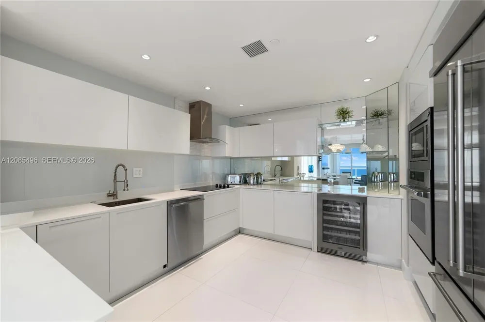 17875 Collins Ave #3406 Sunny Isles Beach, FL 33160