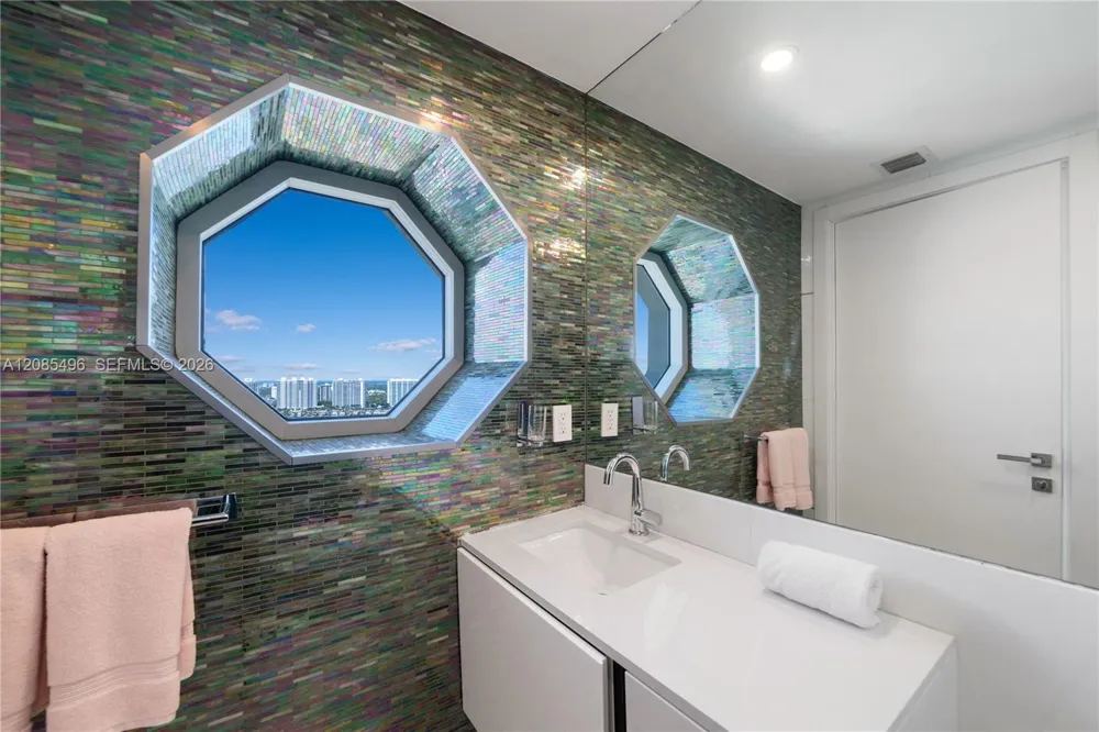 17875 Collins Ave #3406 Sunny Isles Beach, FL 33160