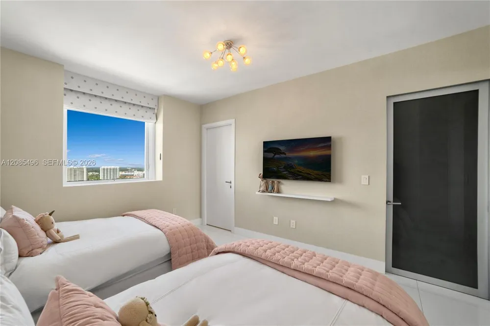 17875 Collins Ave #3406 Sunny Isles Beach, FL 33160