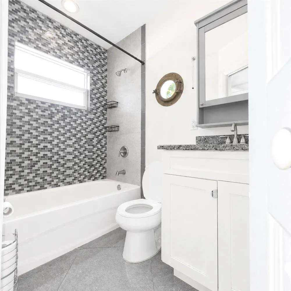 3709 S Olive Avenue #301 Central Dr West Palm Beach, FL 33405