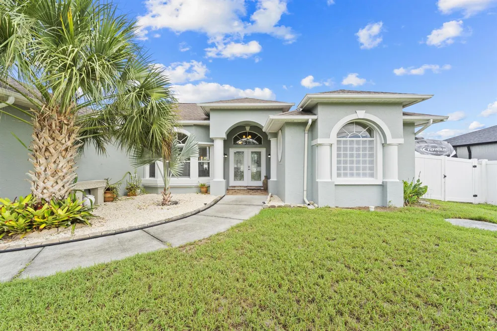1043 SW IDOL AVENUE Port St. Lucie, FL 34953