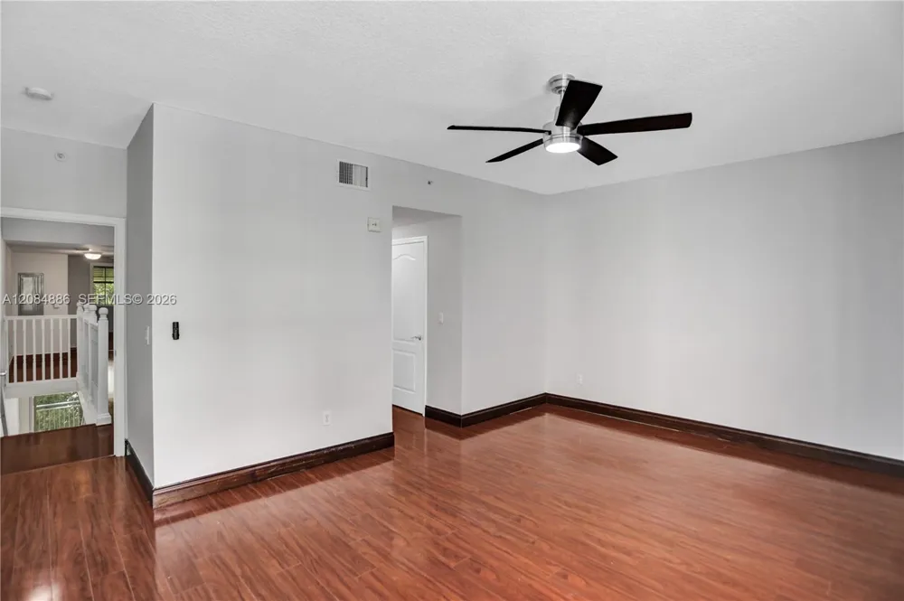 7564 SW 102nd St #211 Pinecrest, FL 33156