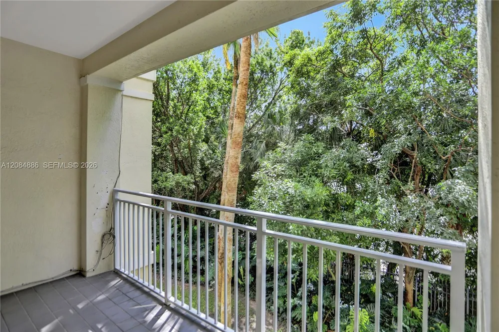 7564 SW 102nd St #211 Pinecrest, FL 33156