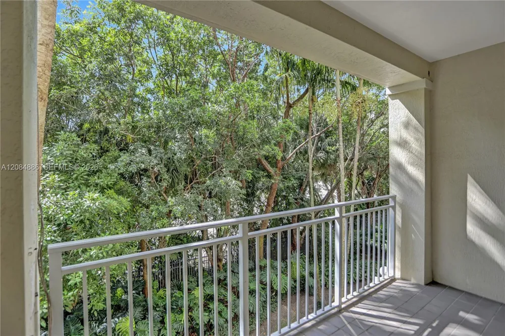 7564 SW 102nd St #211 Pinecrest, FL 33156