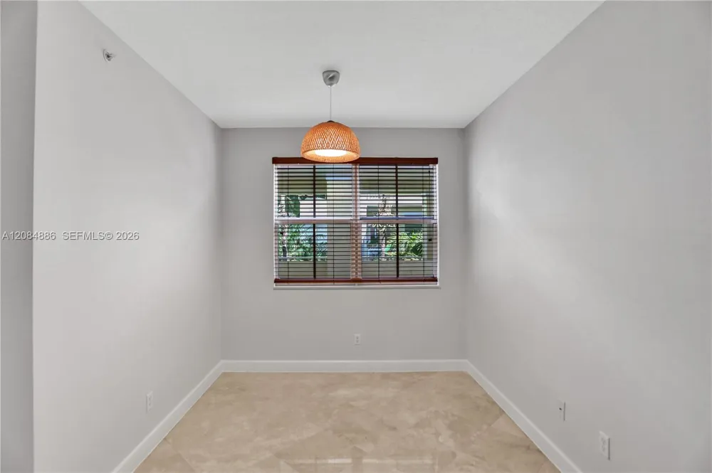 7564 SW 102nd St #211 Pinecrest, FL 33156