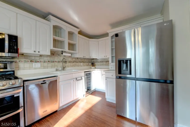 37 Bound Brook Rd Parsippany-Troy Hills, NJ 07054