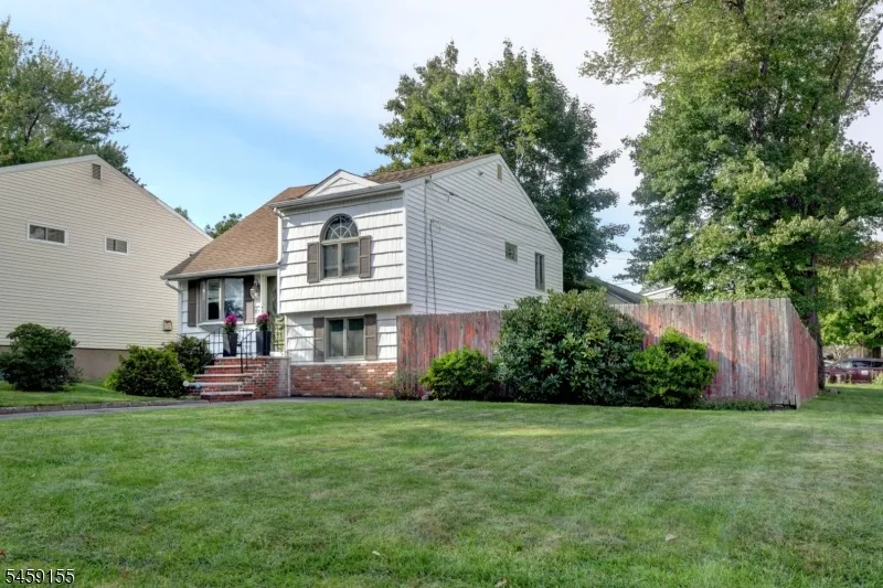37 Bound Brook Rd Parsippany-Troy Hills, NJ 07054
