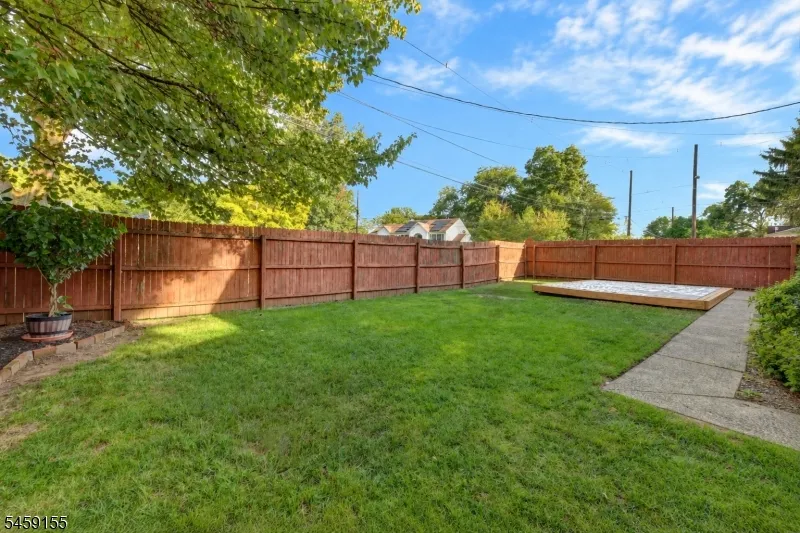 37 Bound Brook Rd Parsippany-Troy Hills, NJ 07054