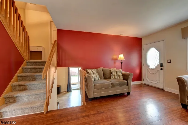37 Bound Brook Rd Parsippany-Troy Hills, NJ 07054