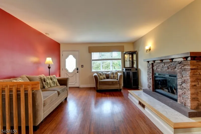 37 Bound Brook Rd Parsippany-Troy Hills, NJ 07054