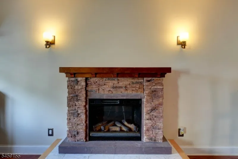 37 Bound Brook Rd Parsippany-Troy Hills, NJ 07054
