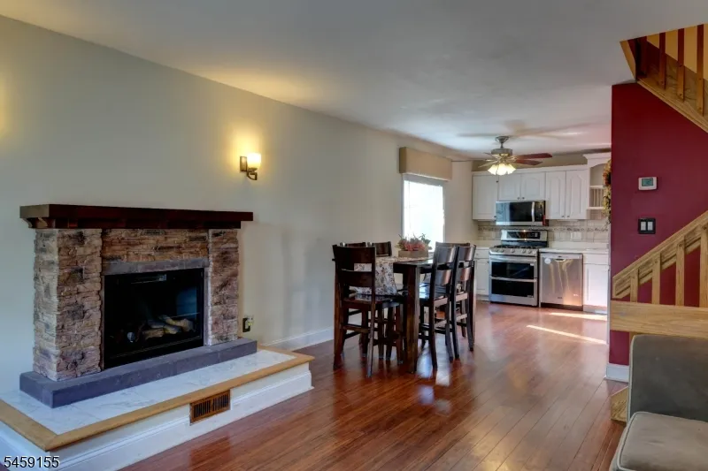 37 Bound Brook Rd Parsippany-Troy Hills, NJ 07054
