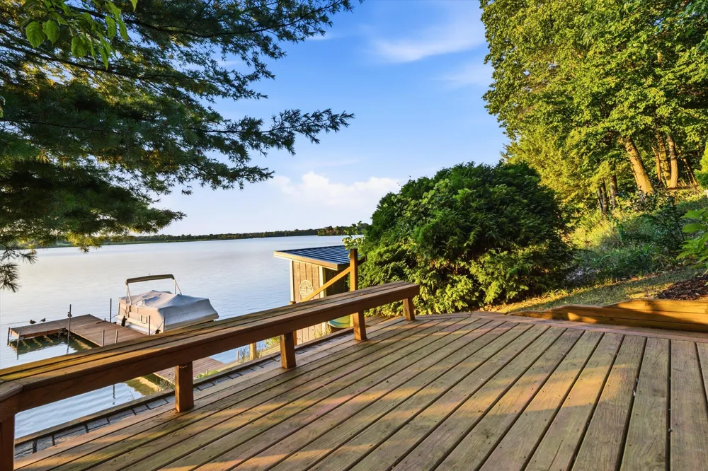 7963 Lake Crest Drive Ypsilanti, MI 48197