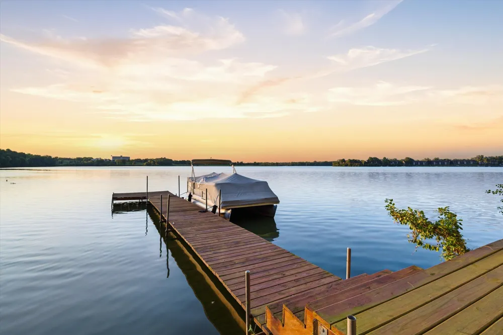 7963 Lake Crest Drive Ypsilanti, MI 48197