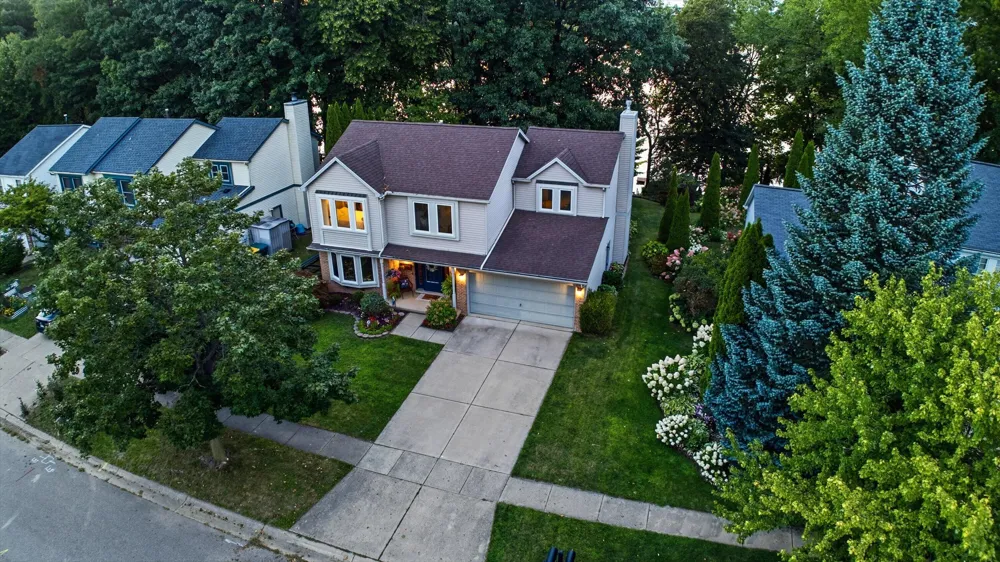 7963 Lake Crest Drive Ypsilanti, MI 48197