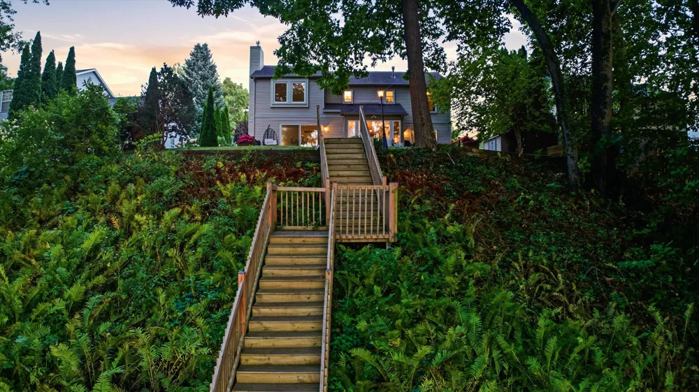 7963 Lake Crest Drive Ypsilanti, MI 48197