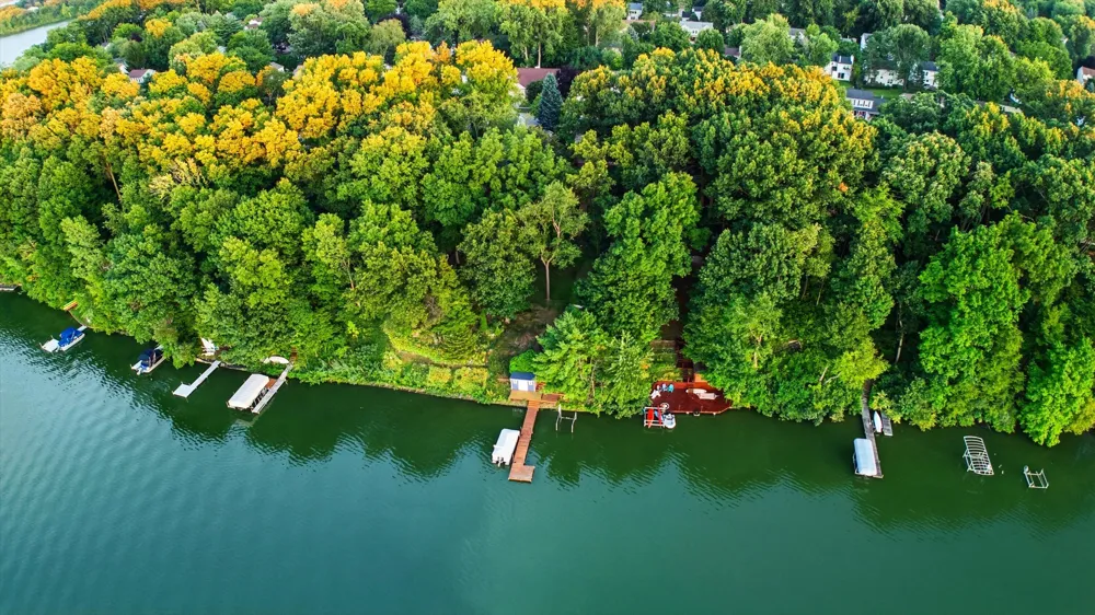 7963 Lake Crest Drive Ypsilanti, MI 48197