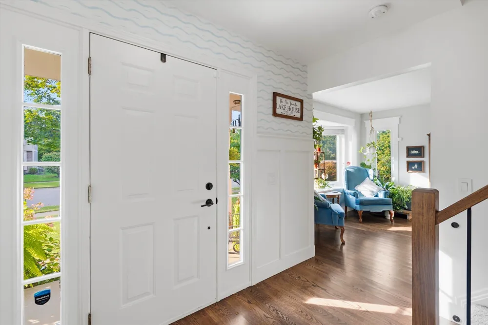 7963 Lake Crest Drive Ypsilanti, MI 48197