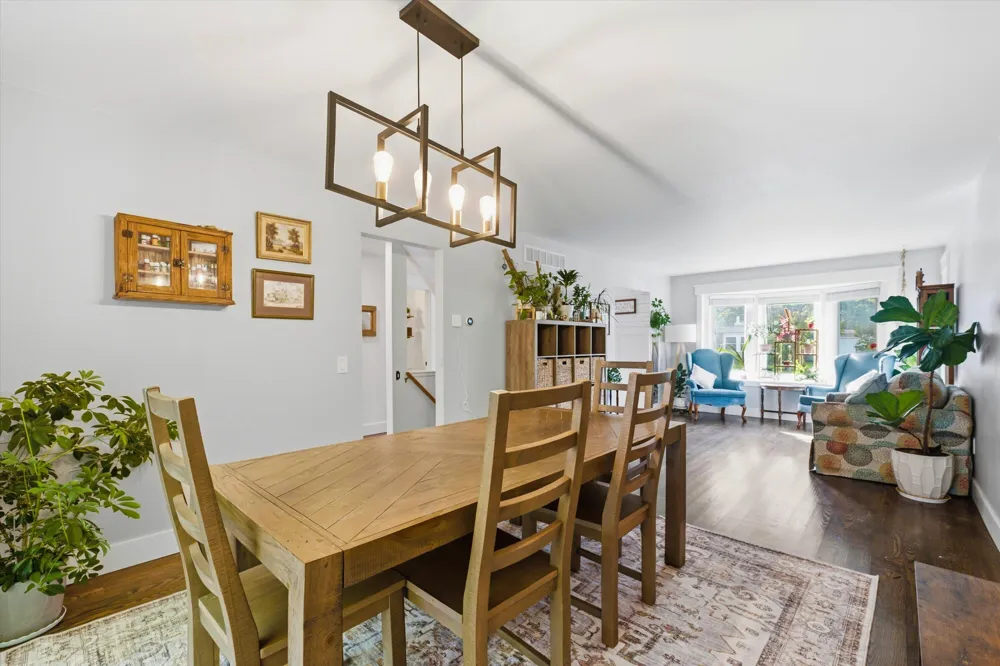 7963 Lake Crest Drive Ypsilanti, MI 48197