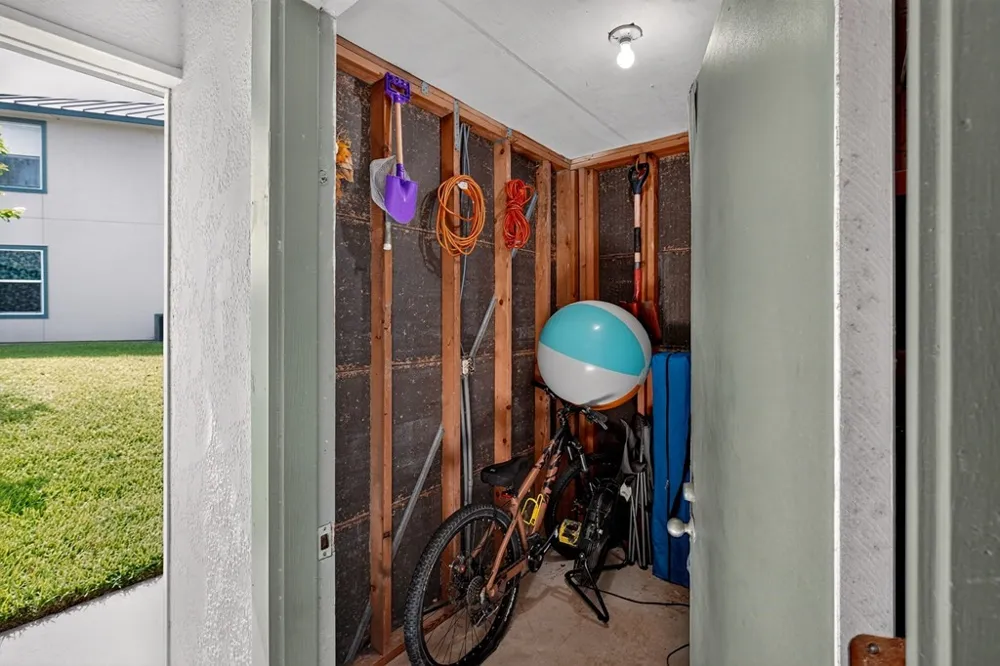 302 Saint Andrews Street #H101 Rockport, TX 78382