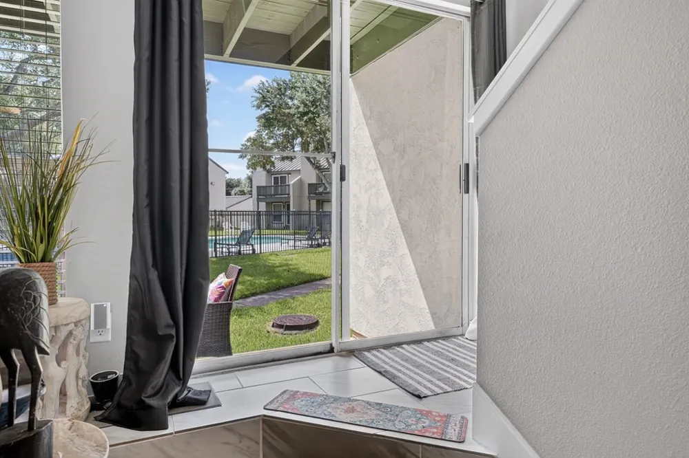302 Saint Andrews Street #H101 Rockport, TX 78382