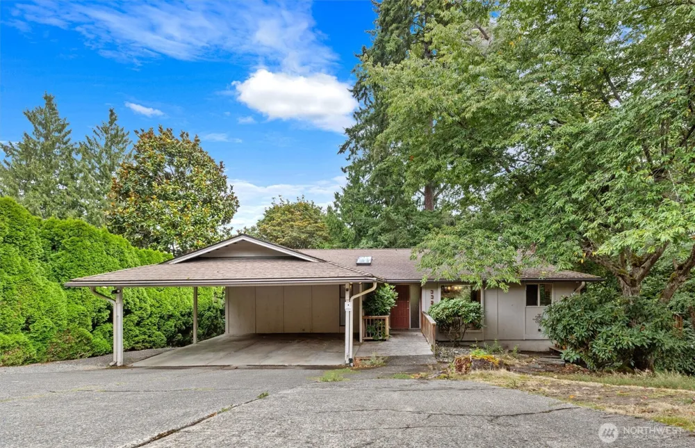 3322 102nd Avenue NE Bellevue, WA 98004