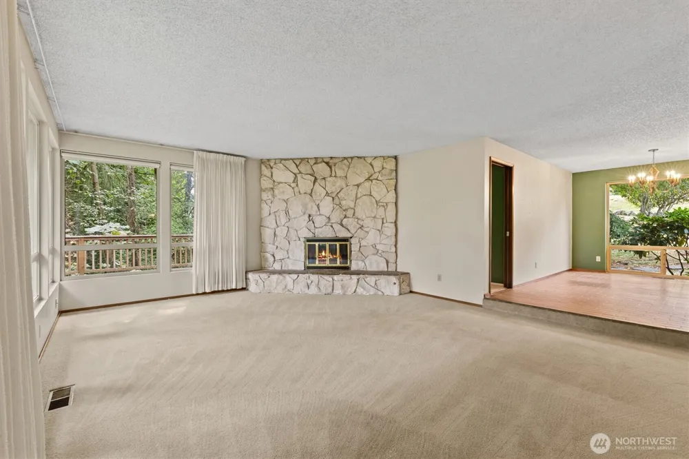3322 102nd Avenue NE Bellevue, WA 98004