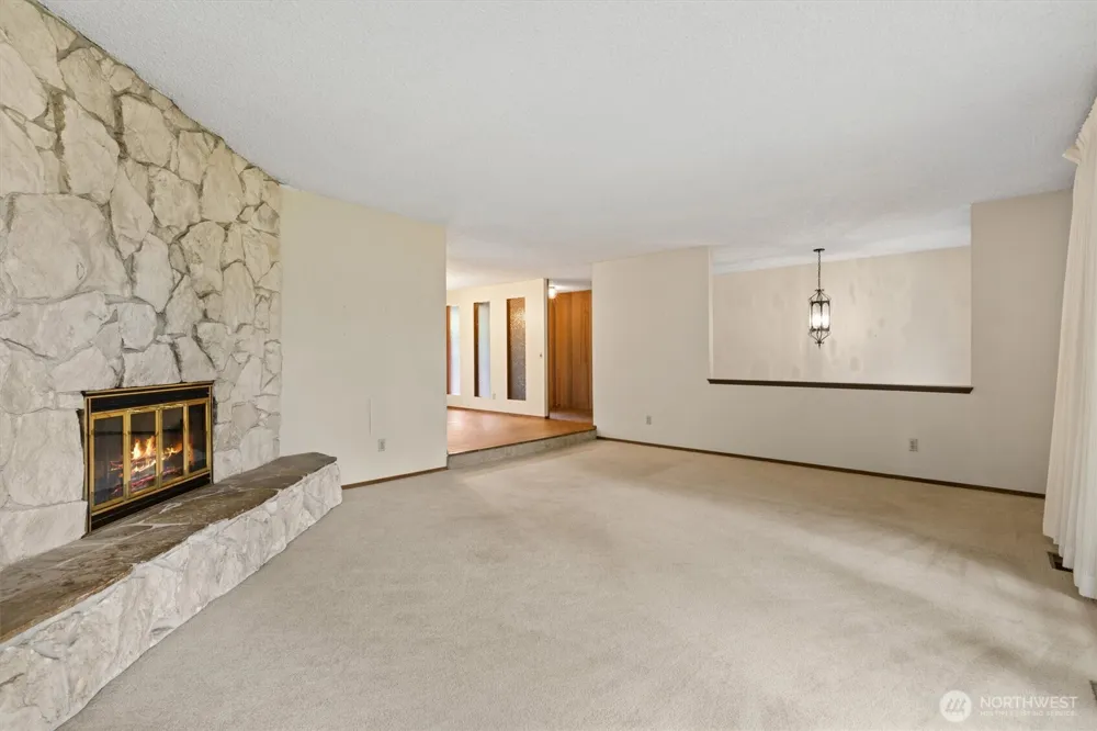 3322 102nd Avenue NE Bellevue, WA 98004